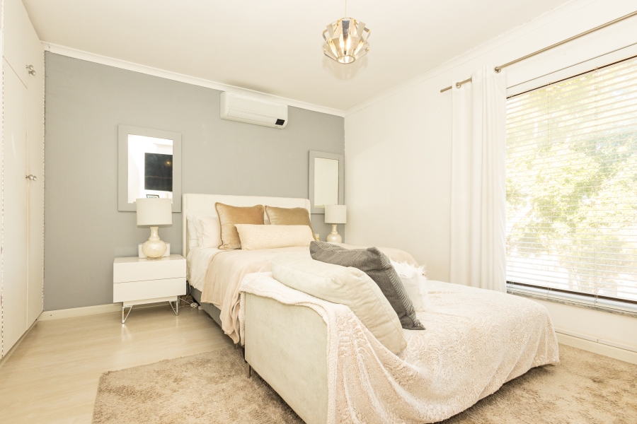 3 Bedroom Property for Sale in Hoheizen Western Cape